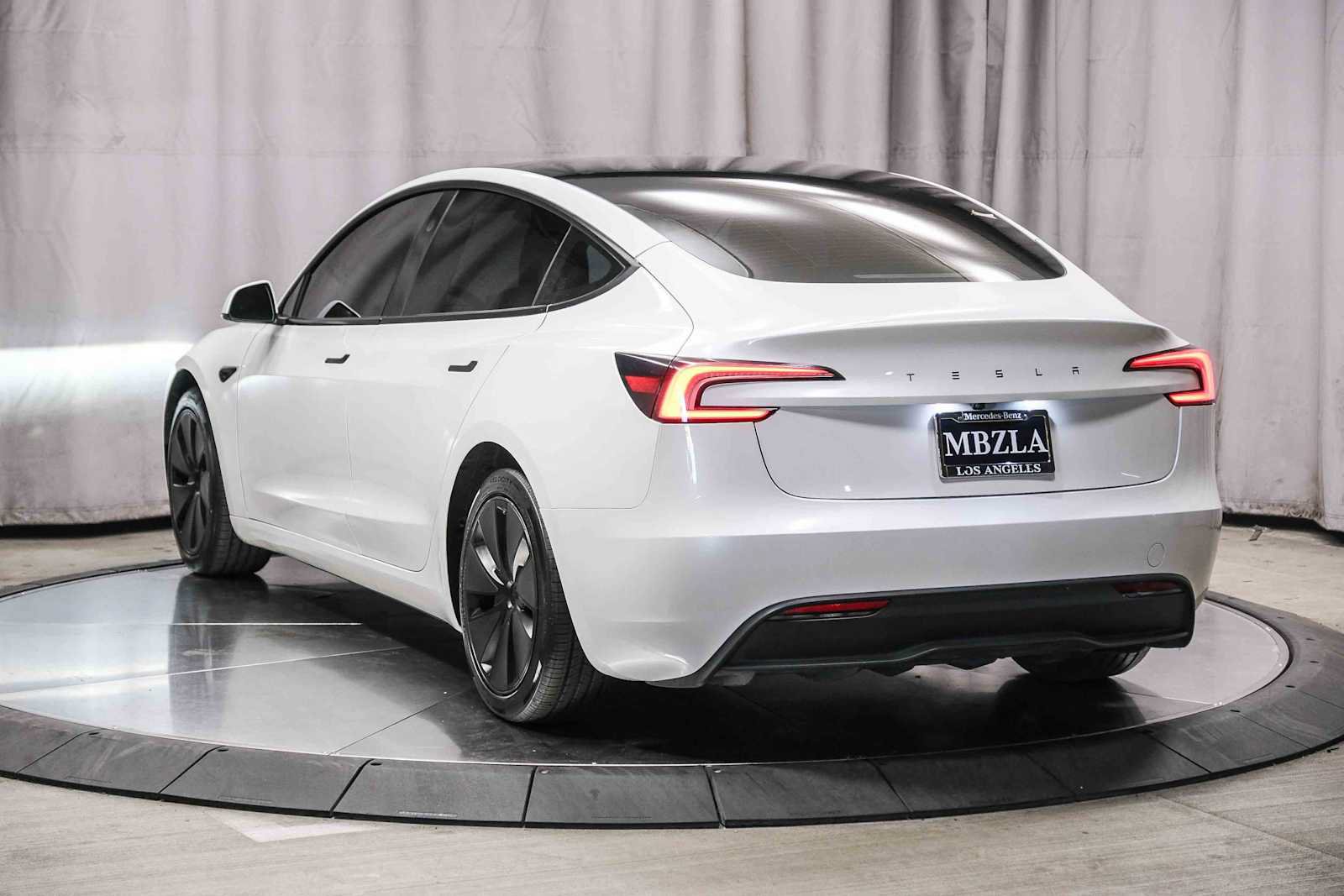 Used 2024 Tesla Model 3 Standard Range RWD video 2
