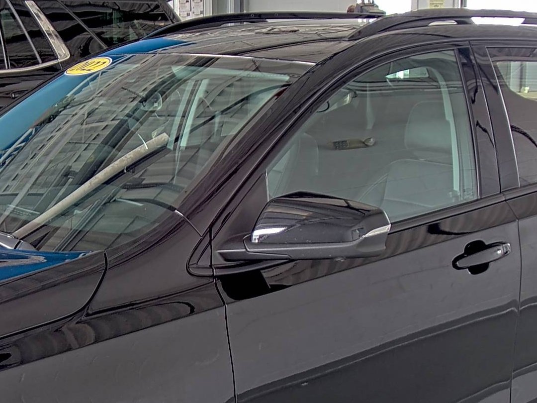 Used 2022 GMC Terrain SLT w/ Tech Package image 8