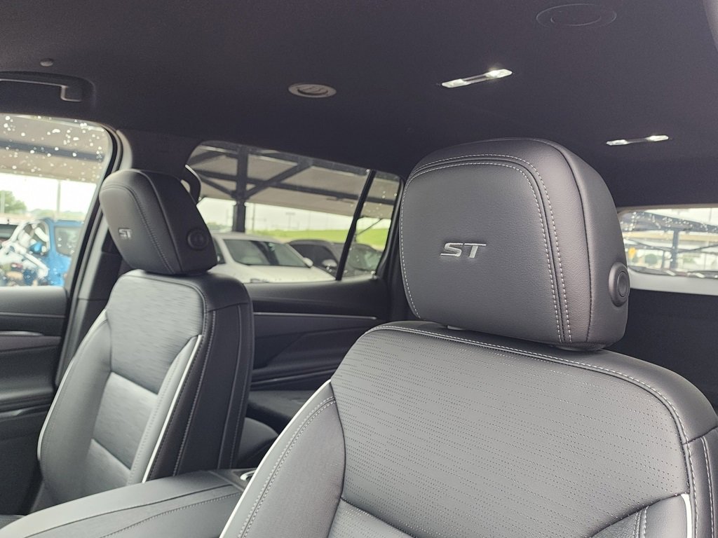 New 2026 Buick Enclave Sport Touring w/ Super Cruise Package image 17