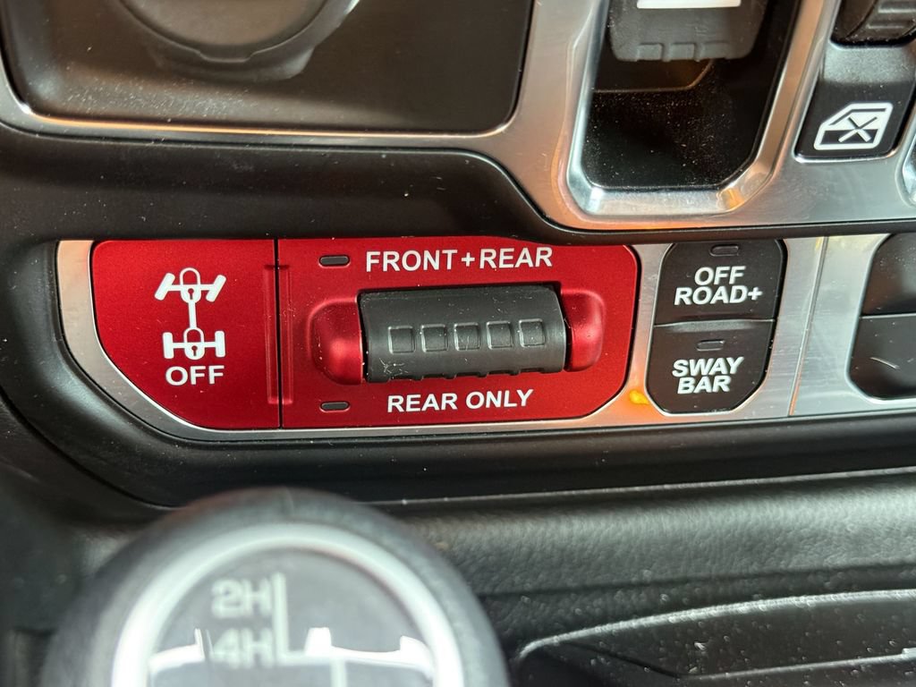 Used 2024 Jeep Wrangler Unlimited Rubicon AWD/4WD image 22