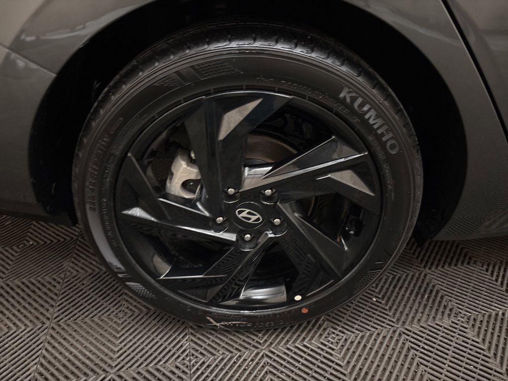 Certified 2026 Hyundai Elantra Sport FWD image 23