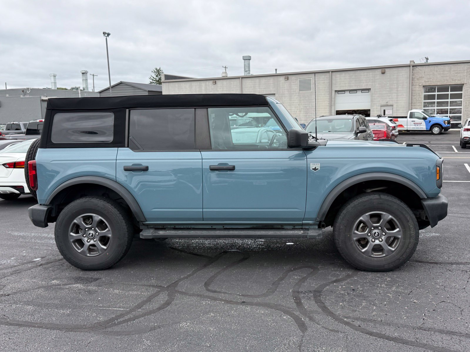 Used 2023 Ford Bronco Big Bend AWD/4WD image 3
