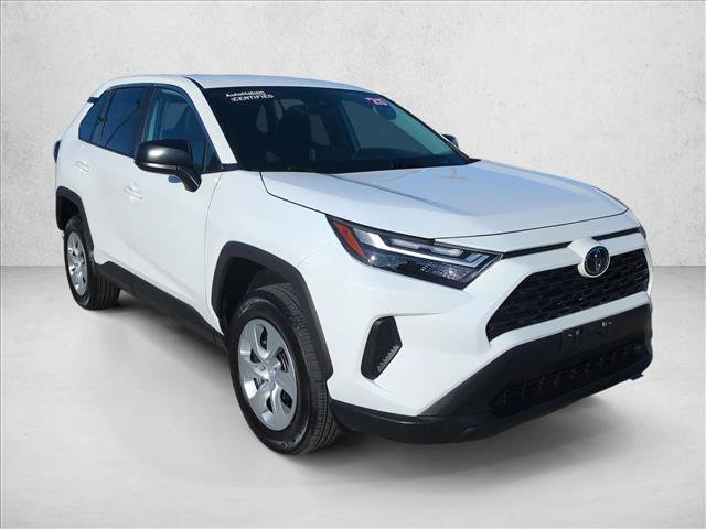 Used 2025 Toyota RAV4 LE video 3