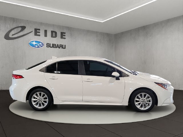 Used 2022 Toyota Corolla LE FWD image 11