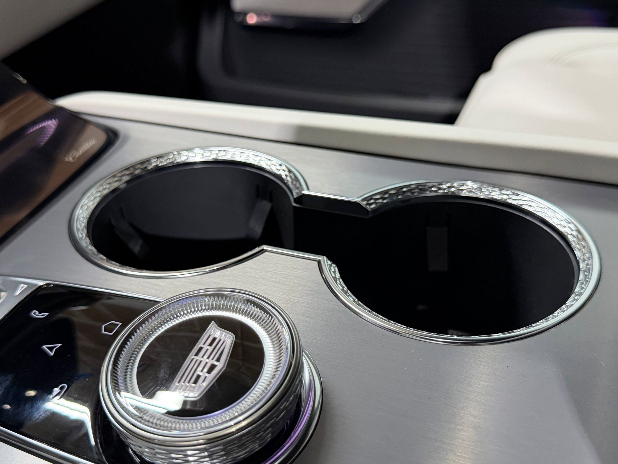 New 2026 Cadillac Vistiq Sport image 36