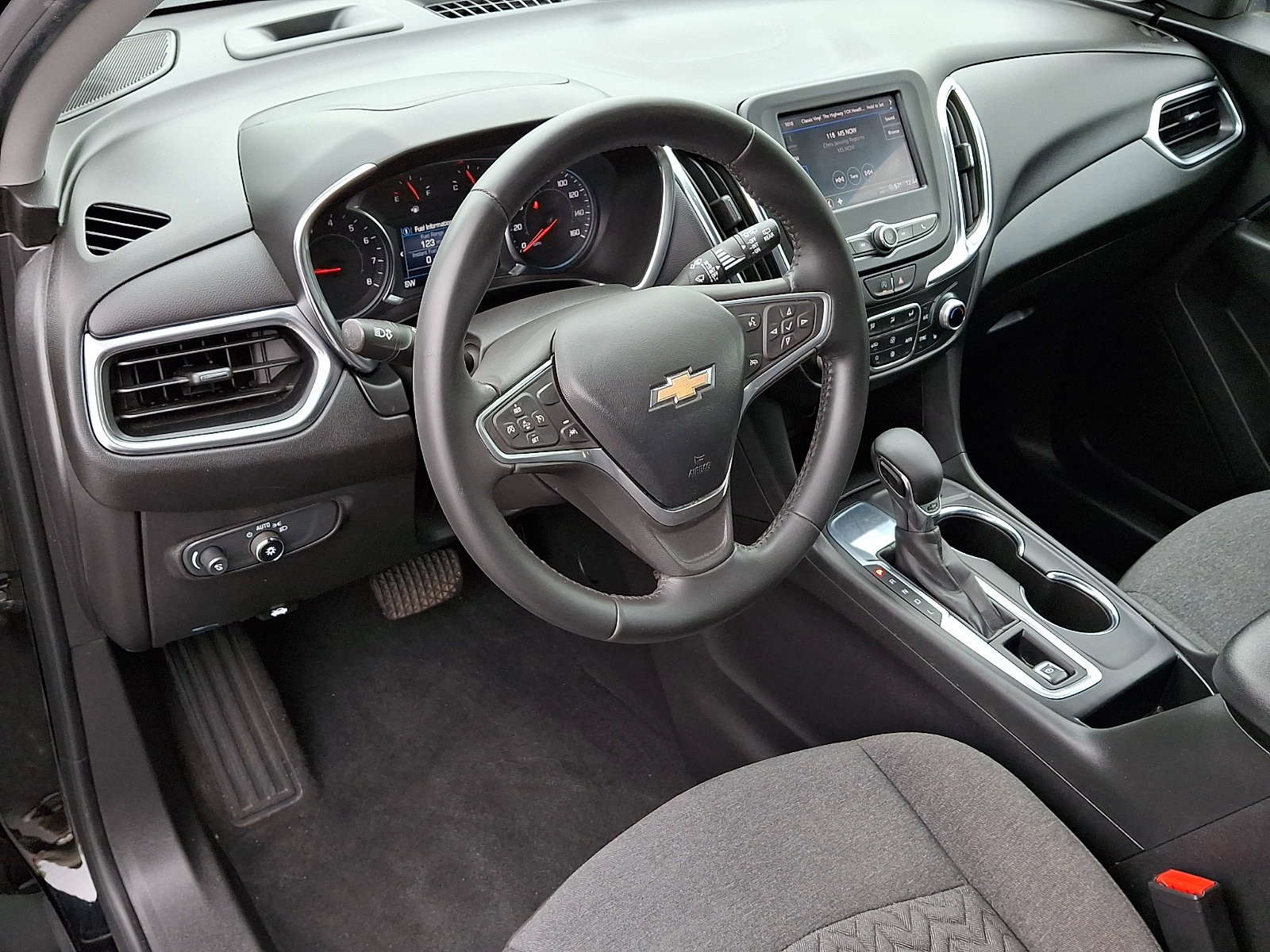 Used 2022 Chevrolet Equinox LT FWD image 26