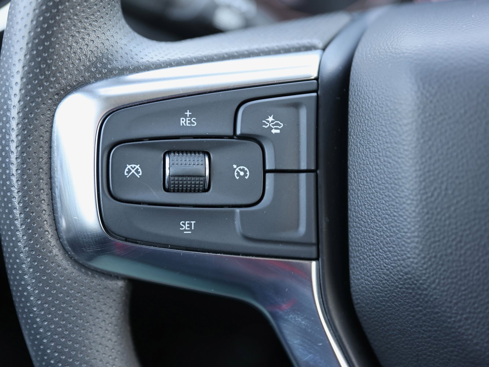 Used 2022 Chevrolet Blazer LT image 41