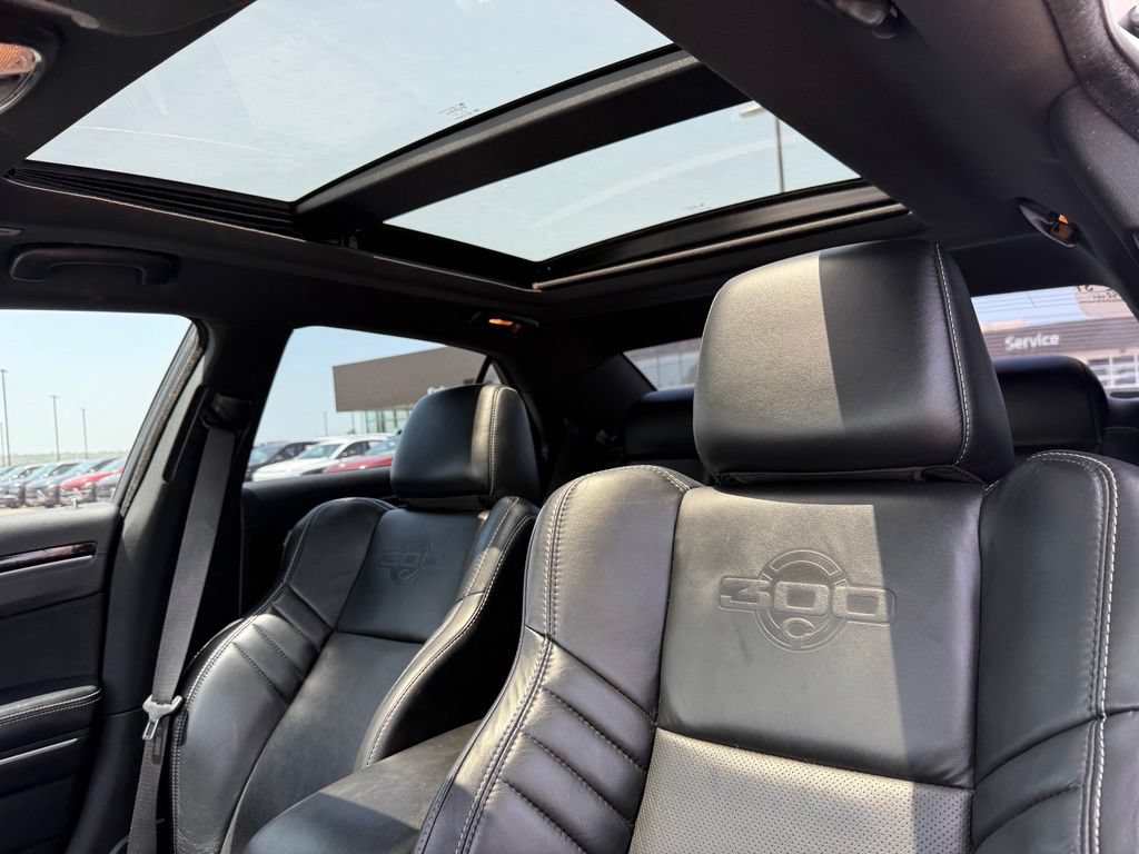 Used 2023 Chrysler 300 C RWD image 22