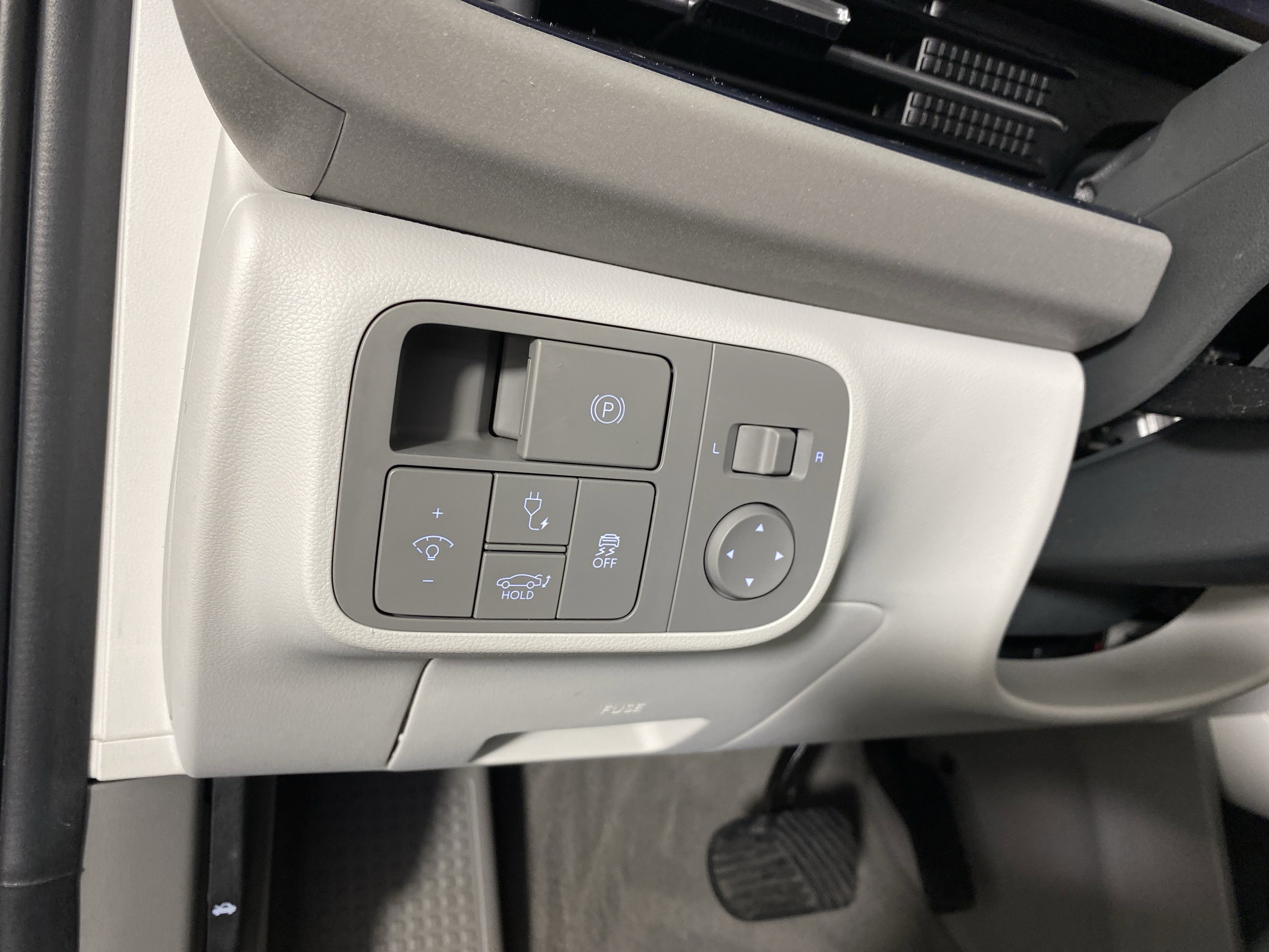 Used 2024 Hyundai Ioniq 6 SEL image 26