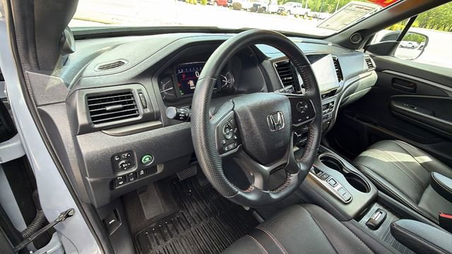Used 2023 Honda Passport TrailSport image 31