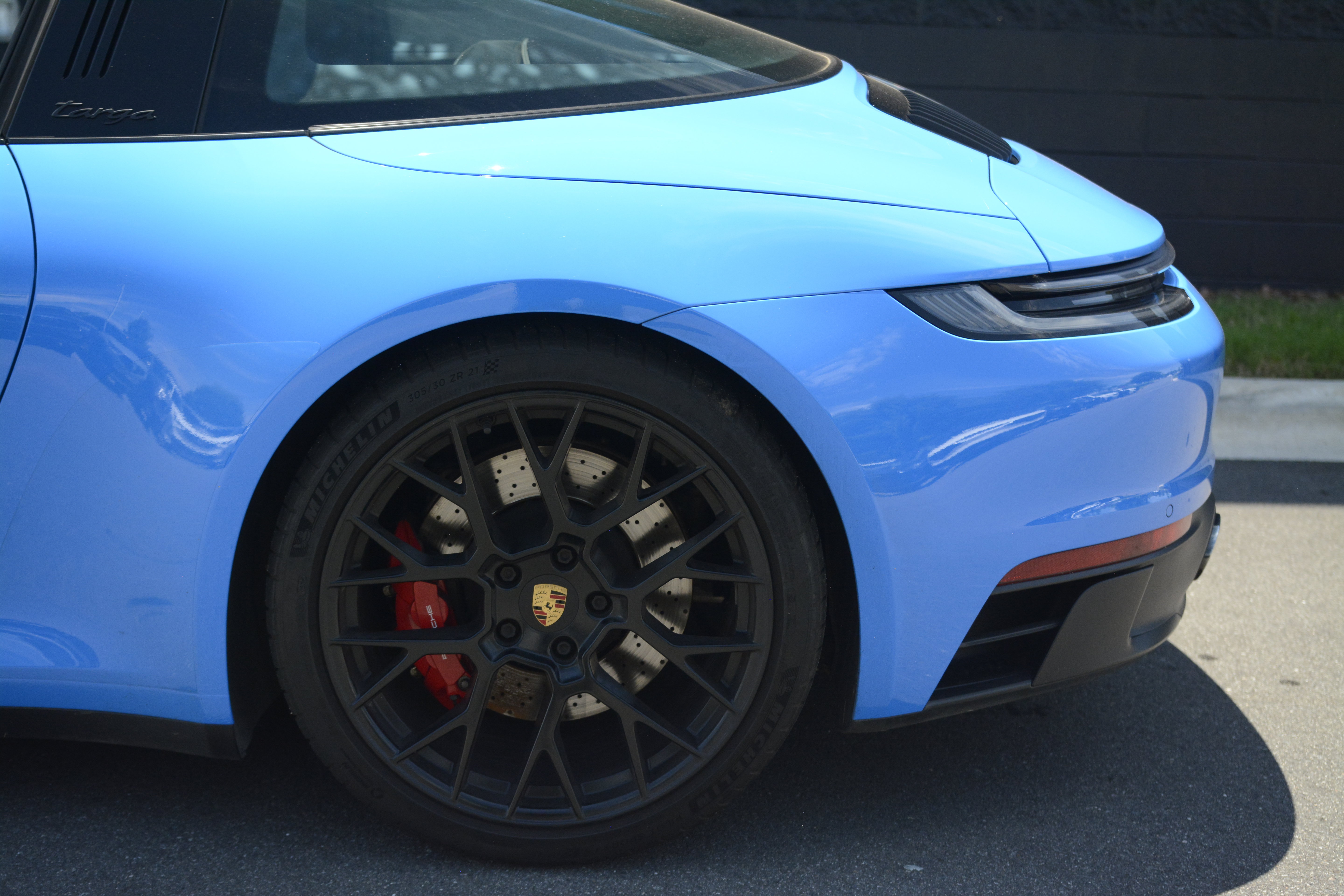 Certified 2022 Porsche 911 Targa 4 GTS AWD/4WD image 34