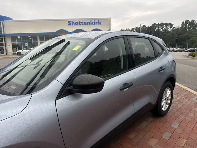 Used 2022 Ford Escape S FWD image 5
