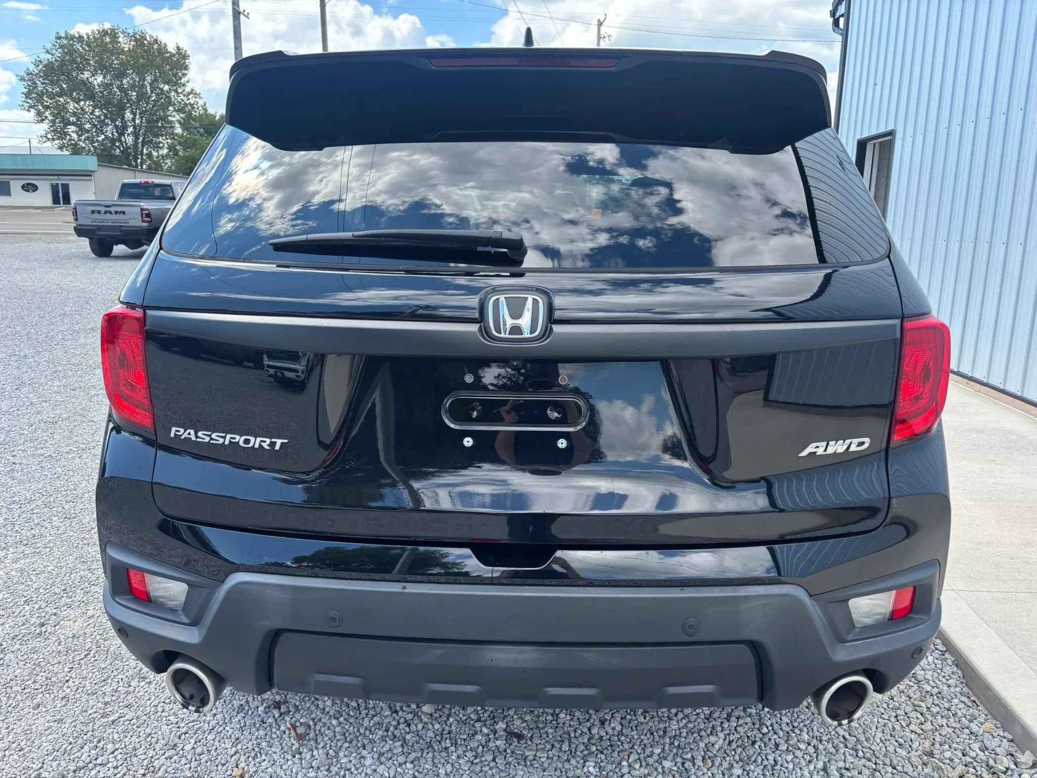 Used 2023 Honda Passport EX-L image 4