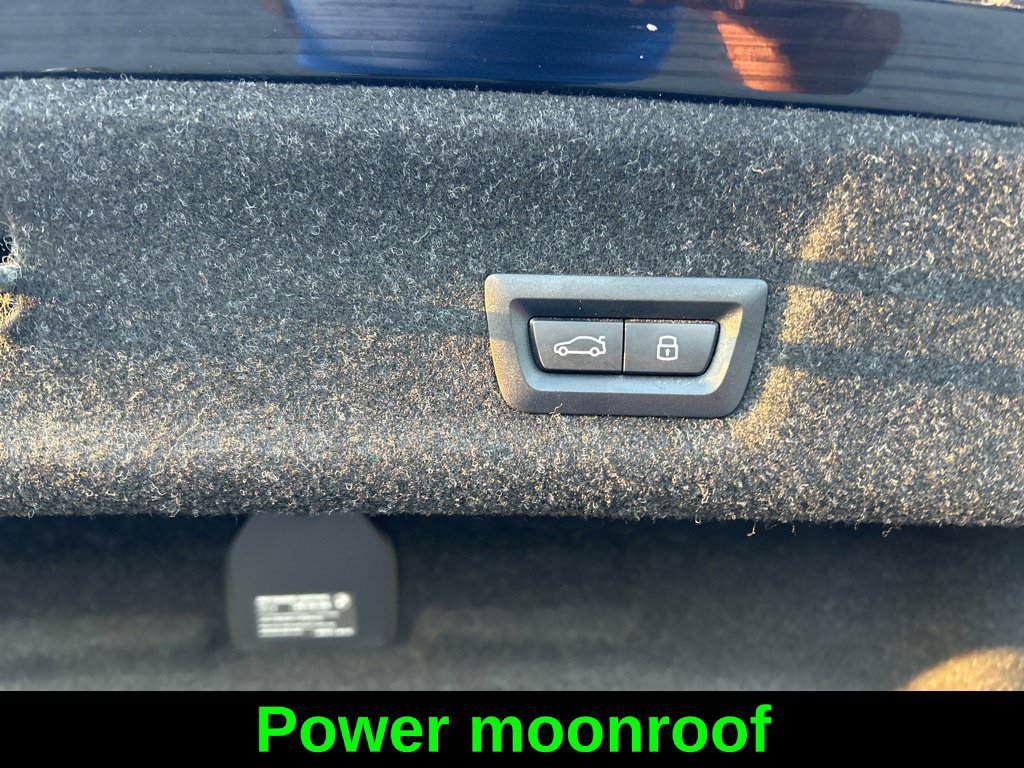 Used 2025 BMW 330i xDrive Sedan AWD/4WD image 31