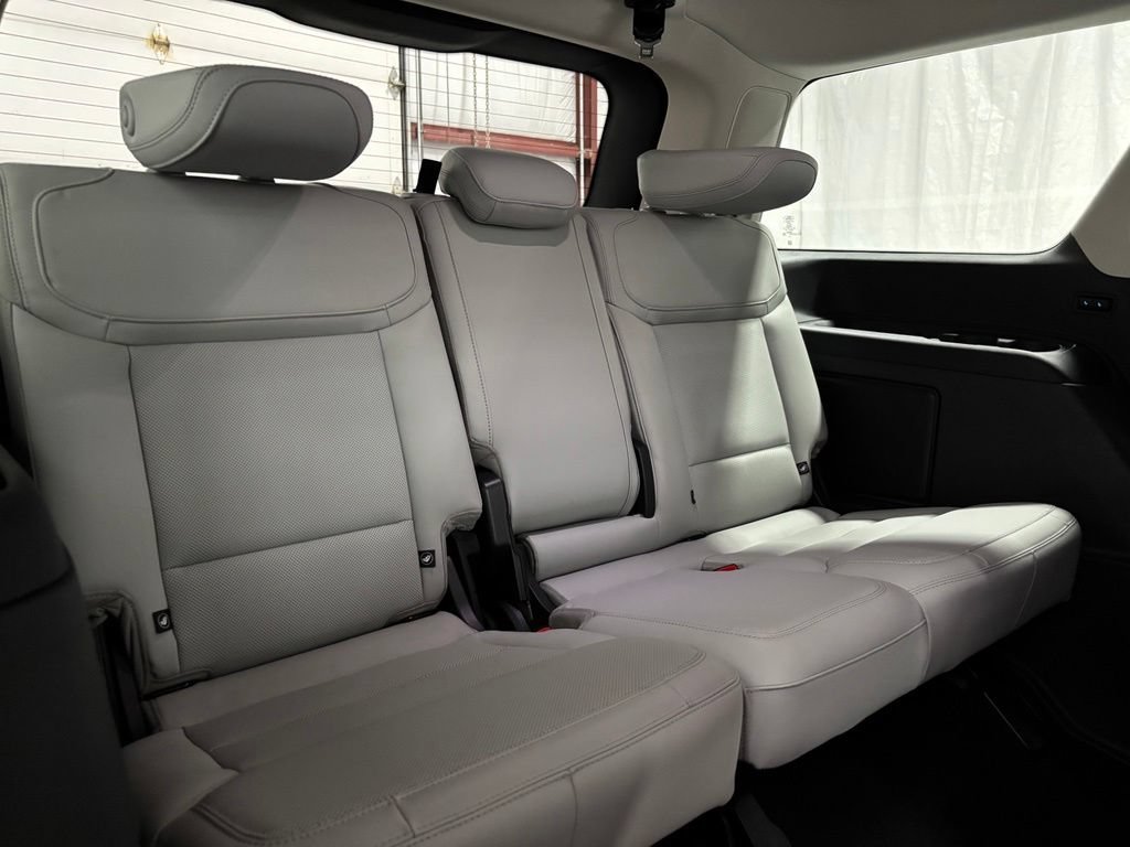 Used 2025 Ford Expedition Platinum AWD/4WD image 57