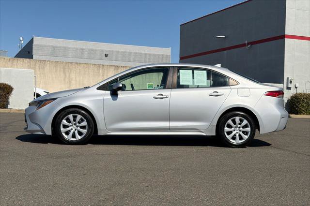 Certified 2023 Toyota Corolla LE FWD image 9