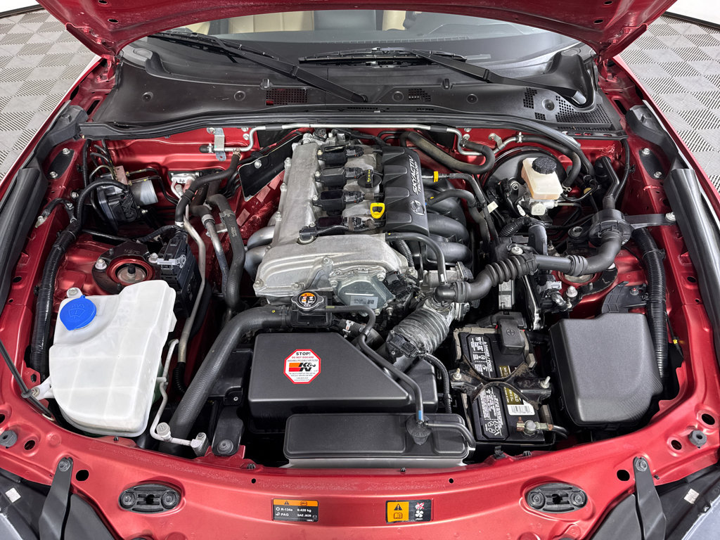 Used 2016 MAZDA MX-5 Miata Grand Touring RWD image 2