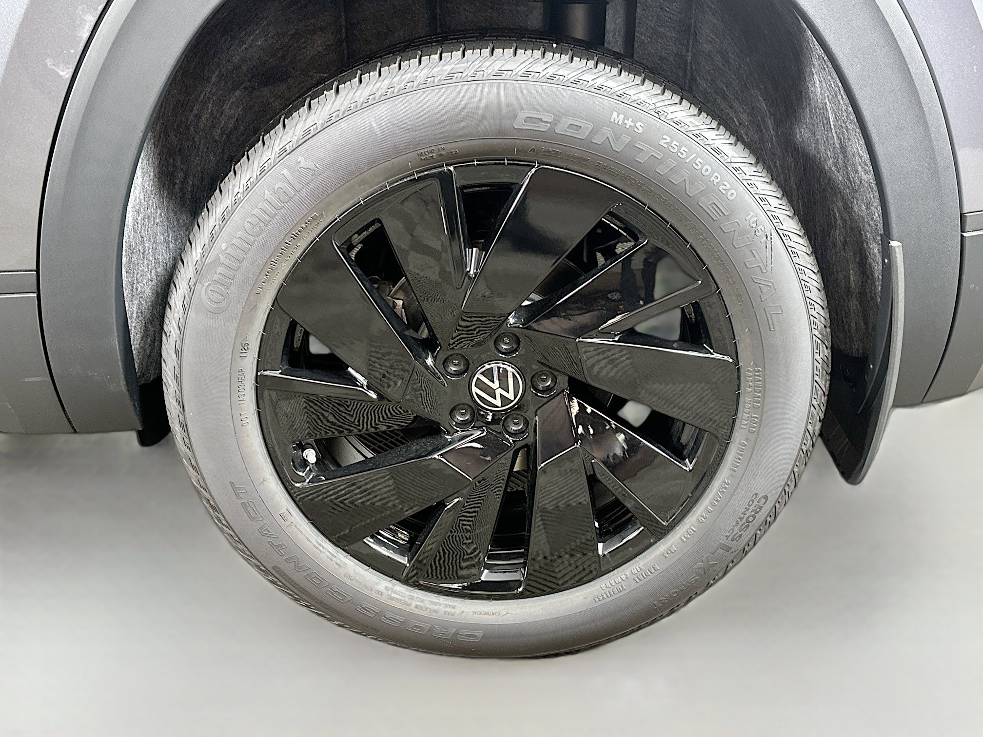 New 2025 Volkswagen Atlas SE image 31