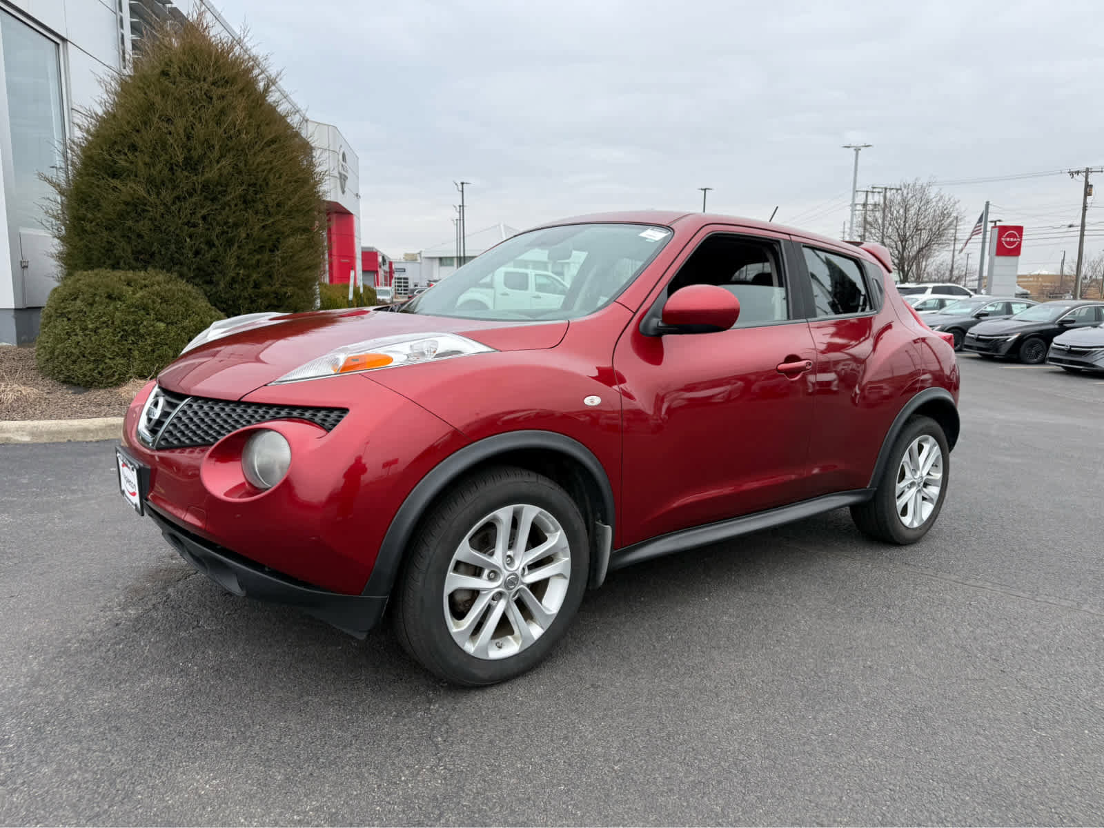 Used 2013 Nissan Juke SV image 3