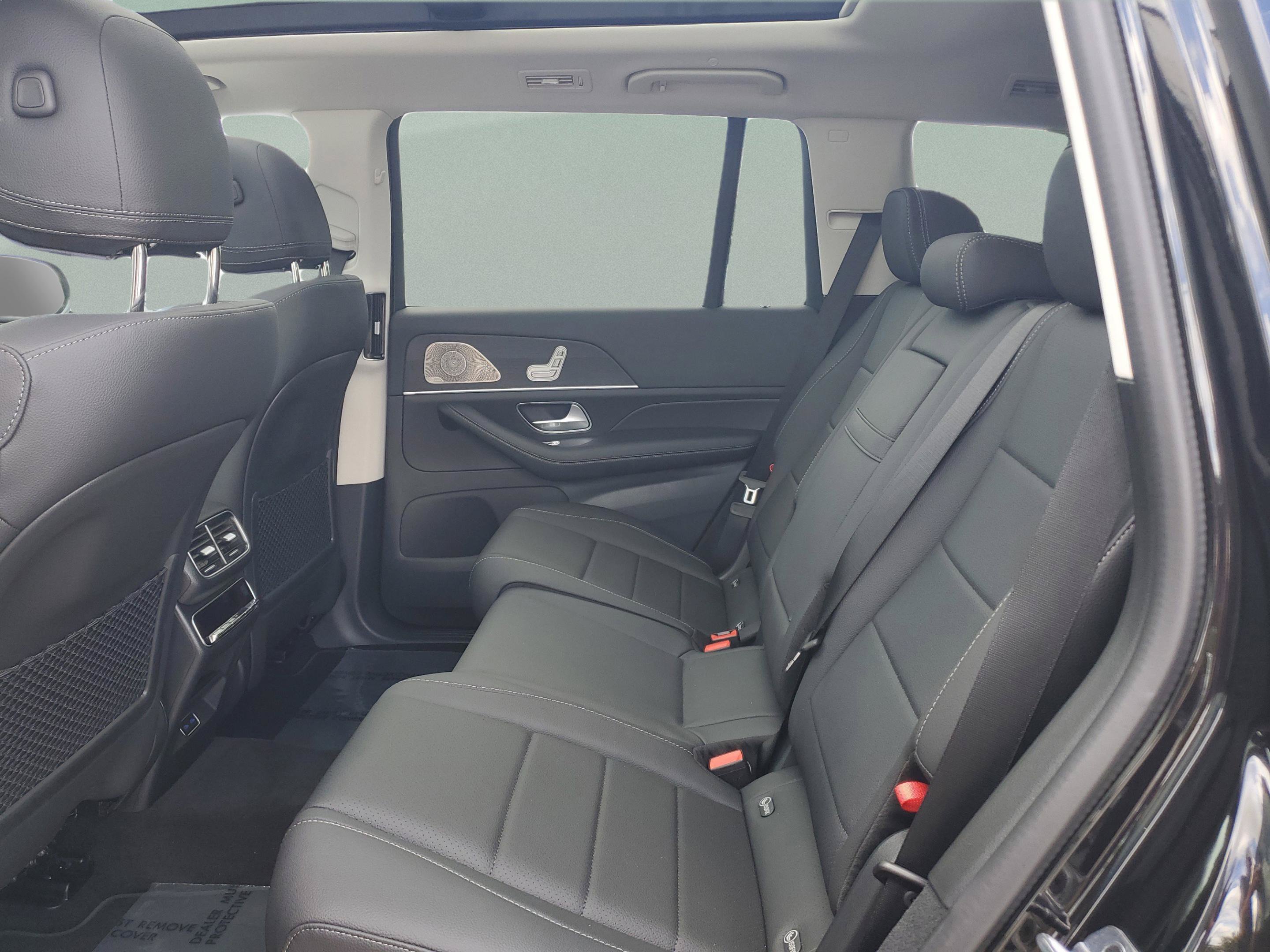 Certified 2026 Mercedes-Benz GLS 450 4MATIC image 10