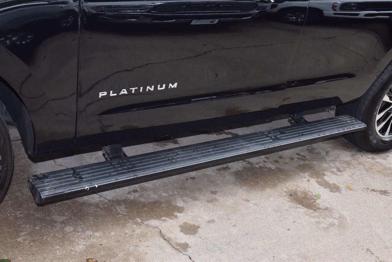 Certified 2025 Ford Expedition Platinum AWD/4WD image 39
