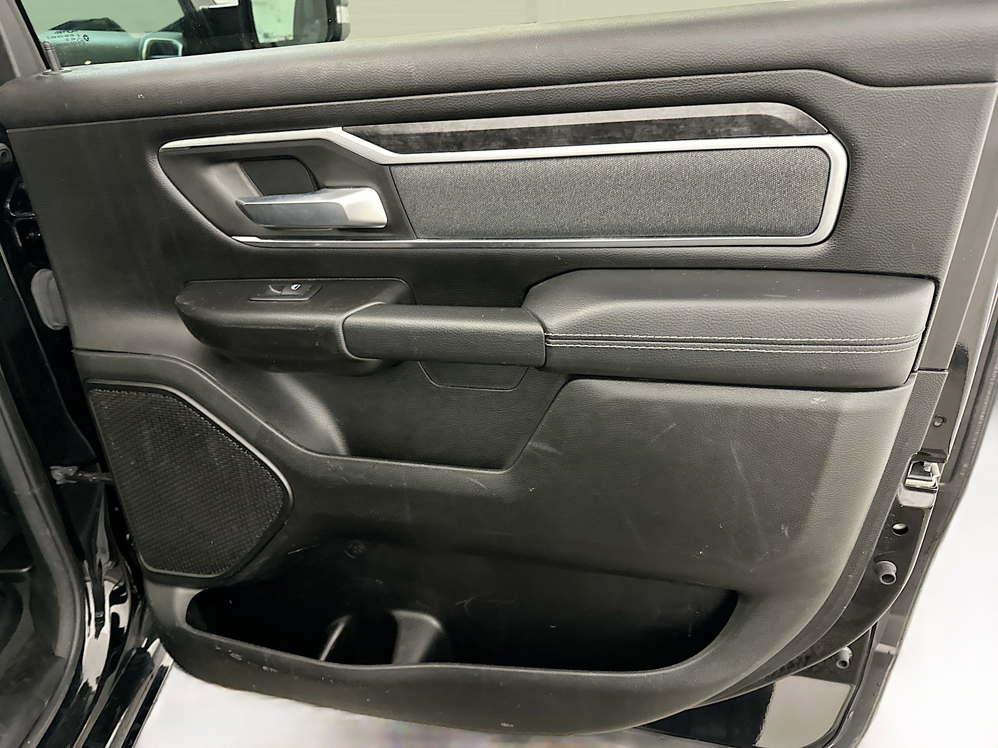 Used 2022 RAM 1500 Big Horn image 30