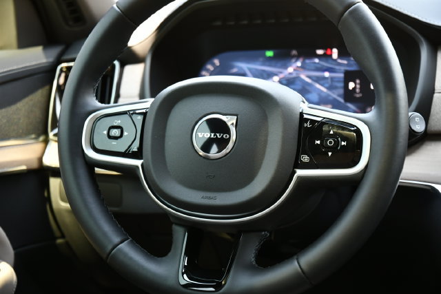 New 2026 Volvo XC90 B6 Plus w/ Protection Package AWD/4WD image 22