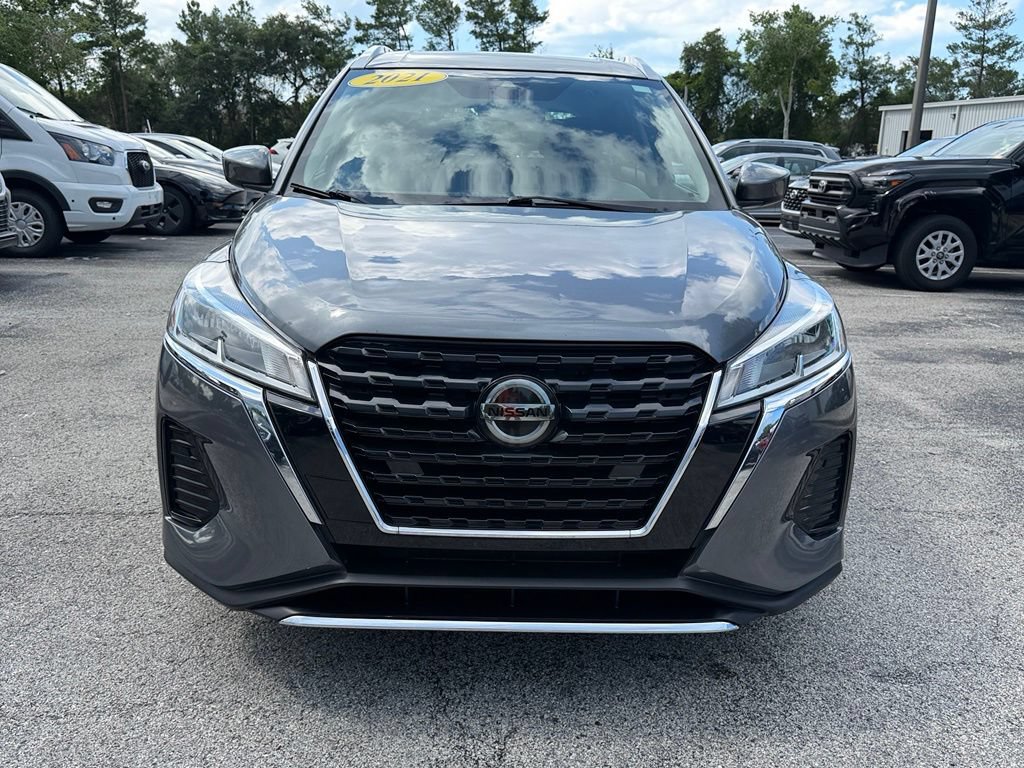 Used 2021 Nissan Kicks SV FWD image 2