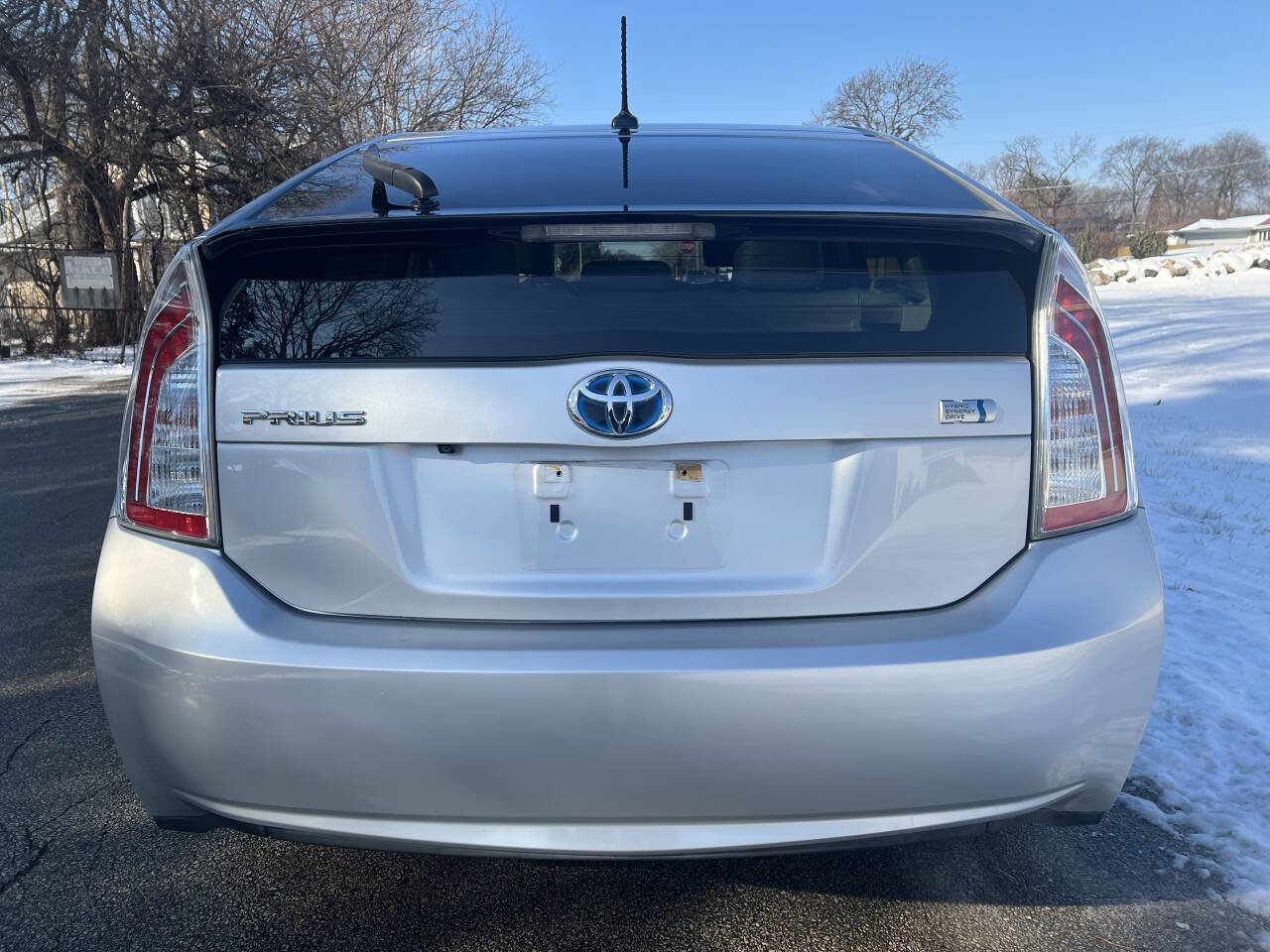 Used 2015 Toyota Prius Four w/ Deluxe Solar Roof Package image 4