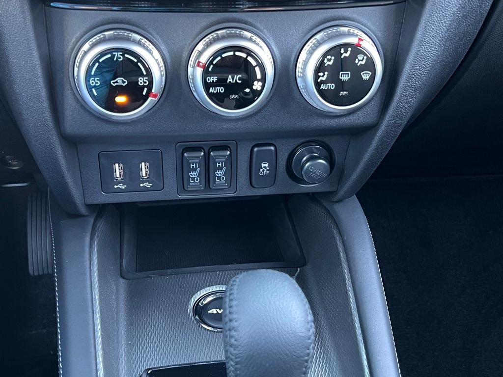 Used 2024 Mitsubishi Outlander Sport SEL AWD/4WD image 19