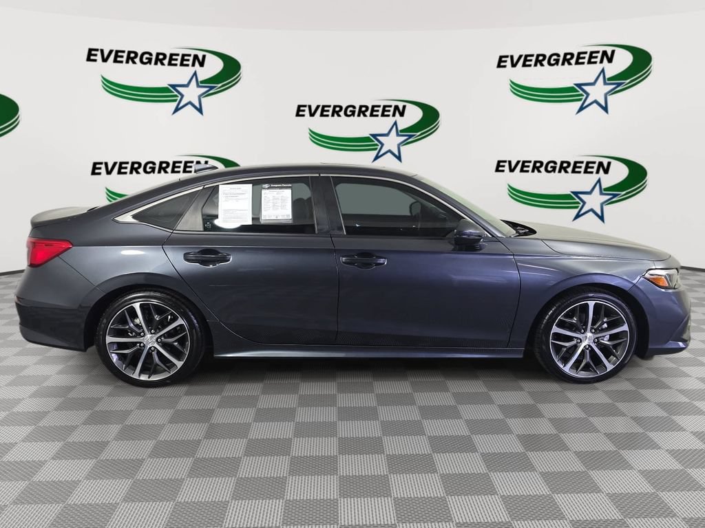 Used 2022 Honda Civic Touring image 4