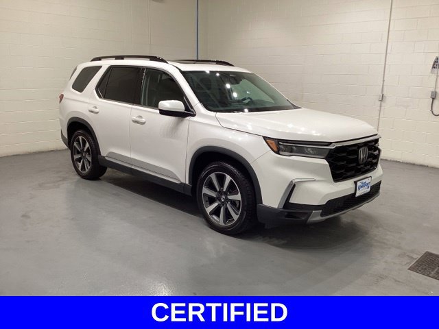 Certified 2023 Honda Pilot Touring image 1
