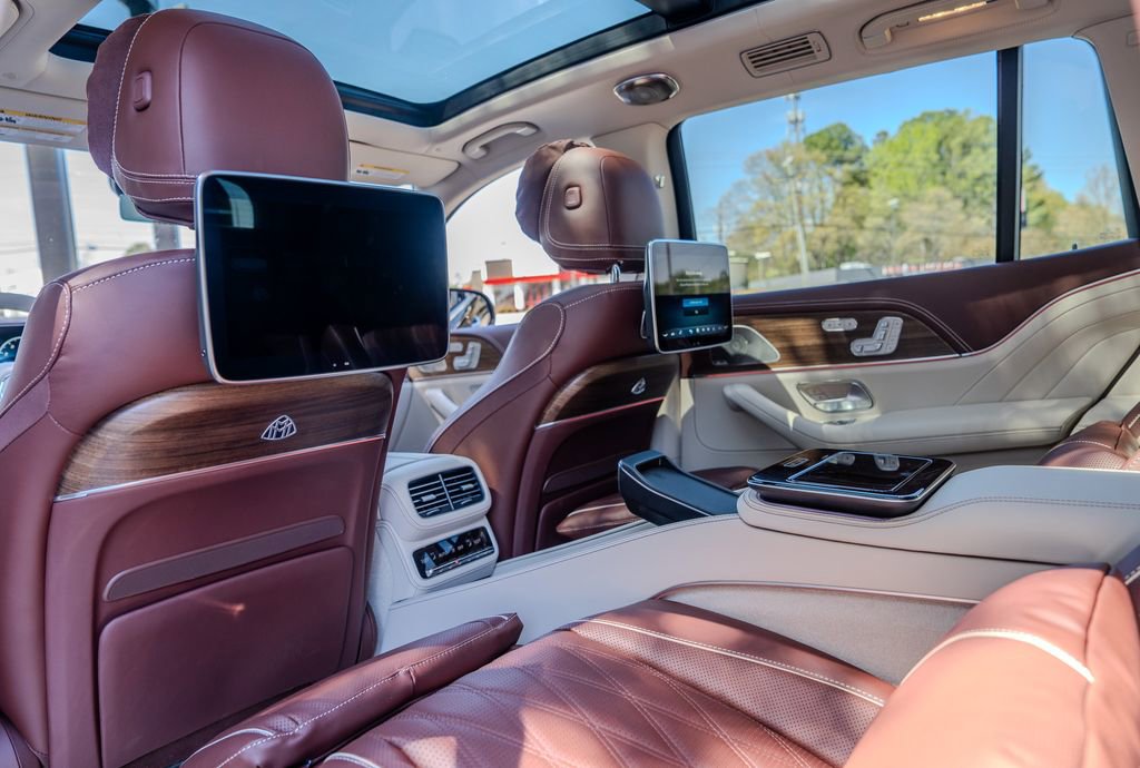 Used 2026 Mercedes-Benz Maybach GLS 600 4MATIC image 22