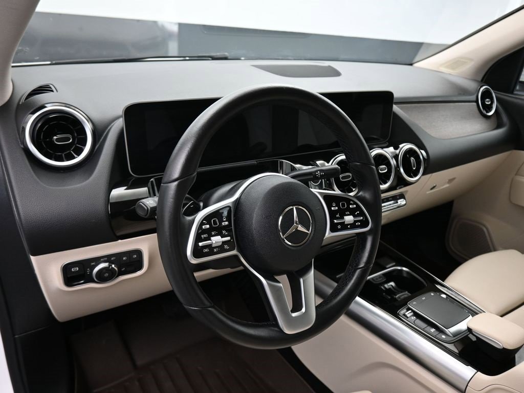 Used 2021 Mercedes-Benz GLA 250 4MATIC image 14