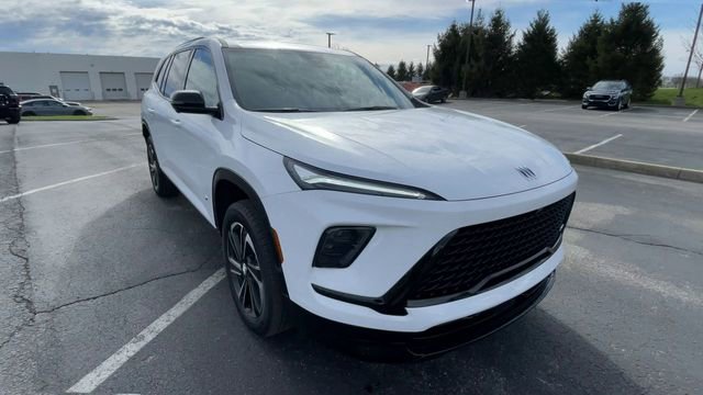 New 2026 Buick Enclave Sport Touring w/ Power Package image 4