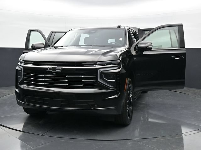 Used 2025 Chevrolet Suburban RST w/ Comfort Package AWD/4WD image 45
