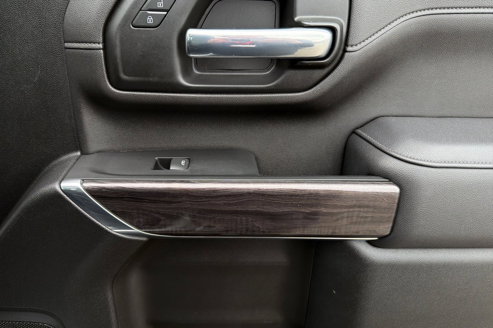 Used 2022 Chevrolet Silverado 3500 LTZ w/ LTZ Plus Package image 19