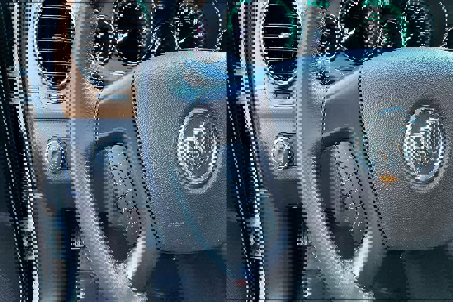 Used 2015 Buick Enclave Leather image 22