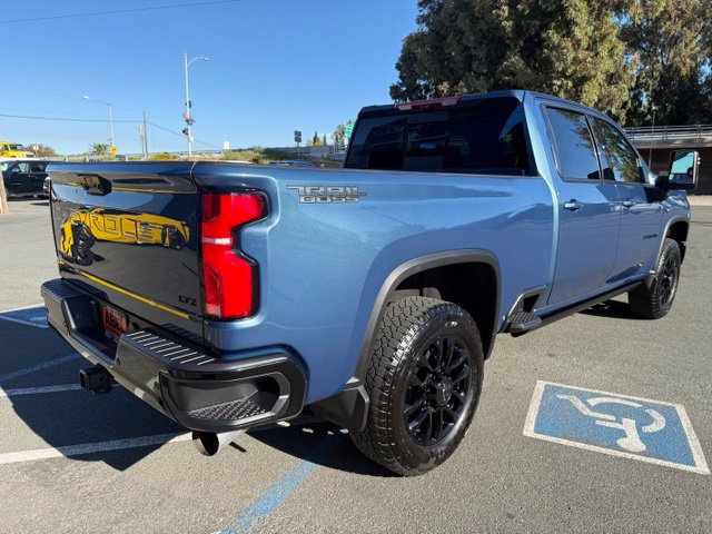 Used 2025 Chevrolet Silverado 2500 LTZ w/ Trail Boss Package AWD/4WD image 8