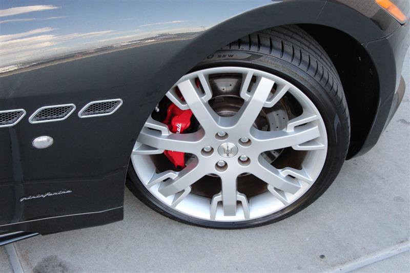 Used 2013 Maserati GranTurismo Sport RWD image 36