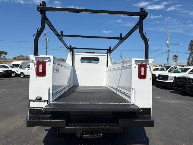 Used 2019 Chevrolet Express 3500 image 8