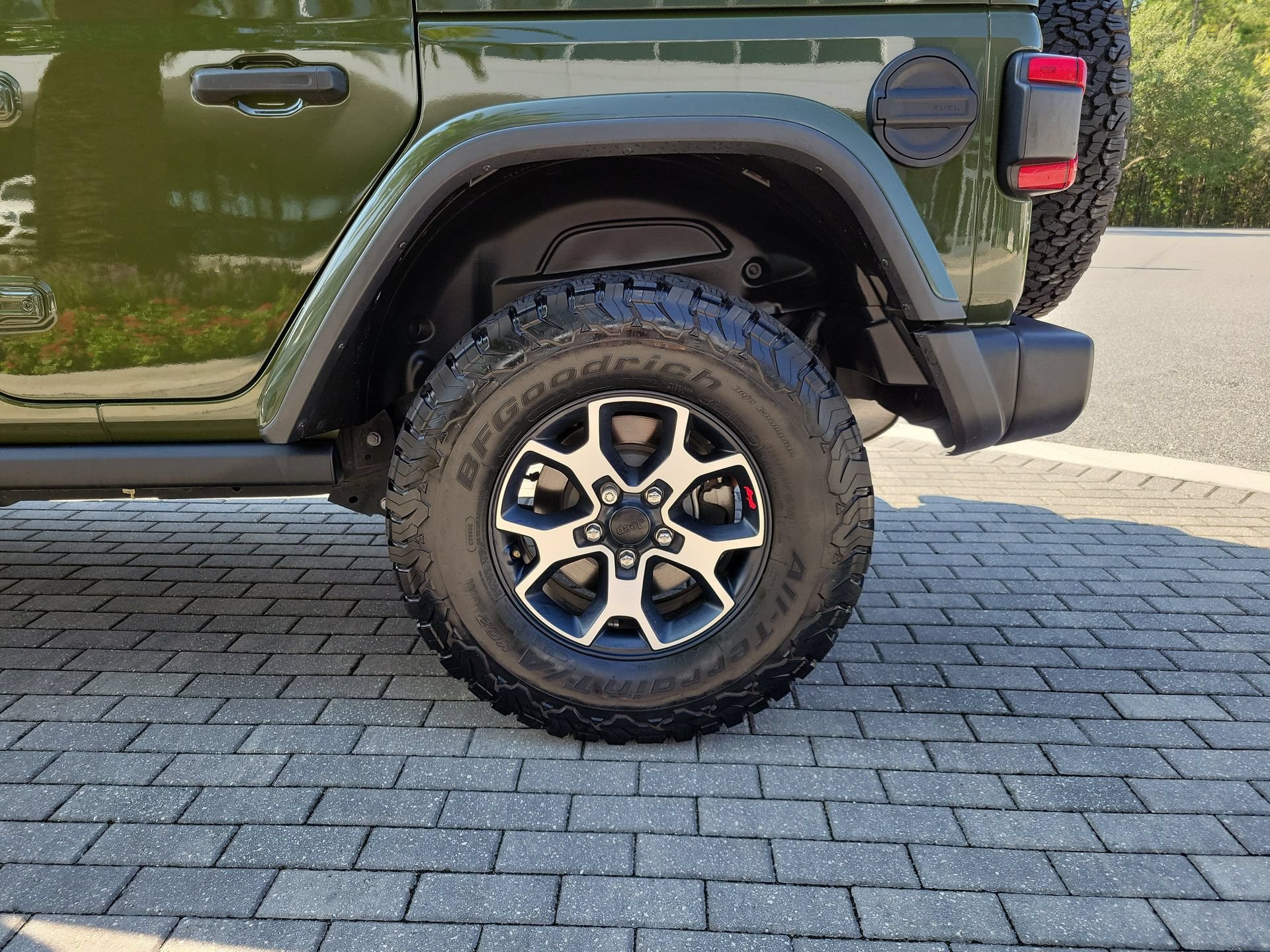 Used 2021 Jeep Wrangler Unlimited Rubicon AWD/4WD image 8