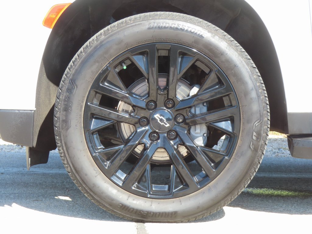 Used 2023 Chevrolet Tahoe RST image 12