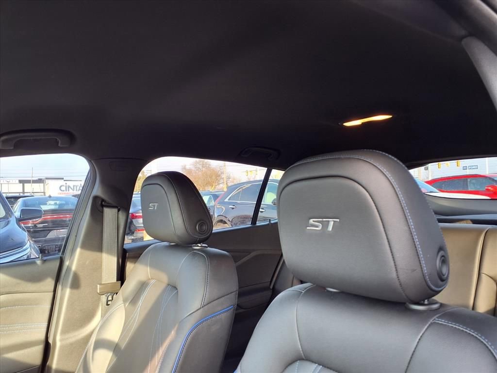 Used 2024 Buick Envista Sport Touring w/ Convenience I Package image 18