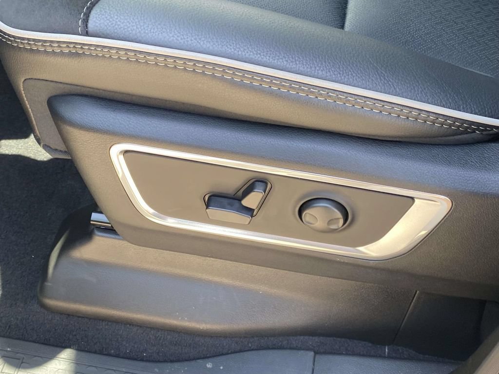 New 2026 RAM 1500 Rebel w/ Rebel Level 2 Equipment Group AWD/4WD image 17