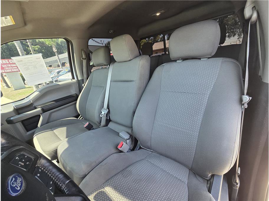 Used 2017 Ford F150 XLT w/ Equipment Group 302A Luxury AWD/4WD image 12