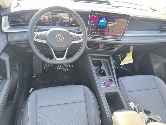 New 2026 Volkswagen Tiguan SE image 7