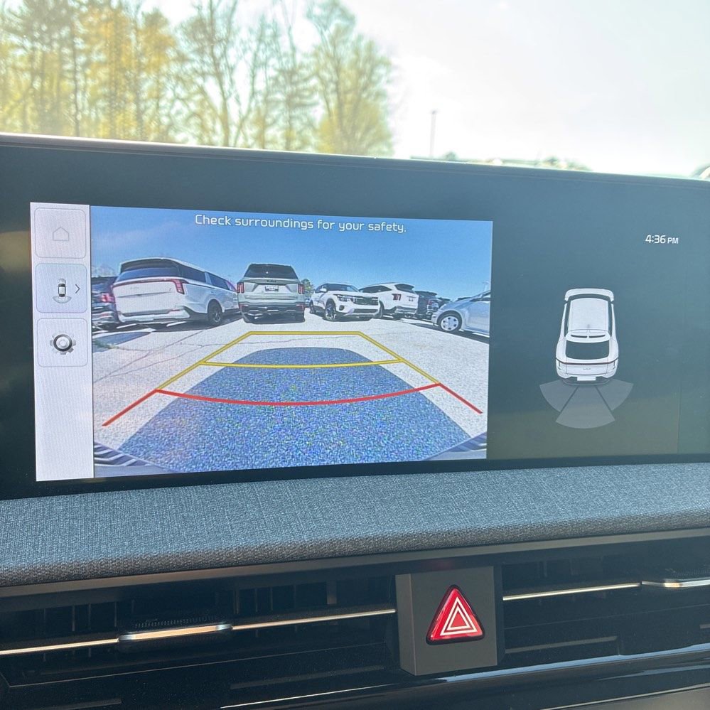 Certified 2024 Kia EV6 Light AWD/4WD image 17