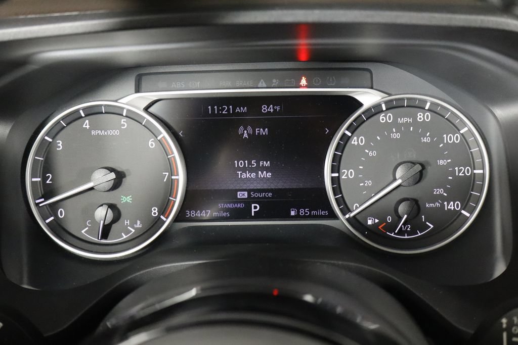 Used 2023 Nissan Rogue SL FWD image 11