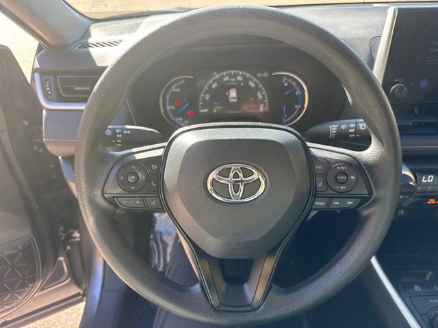 Used 2023 Toyota RAV4 LE image 28